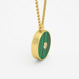 malachite side view round pendant yellow gold