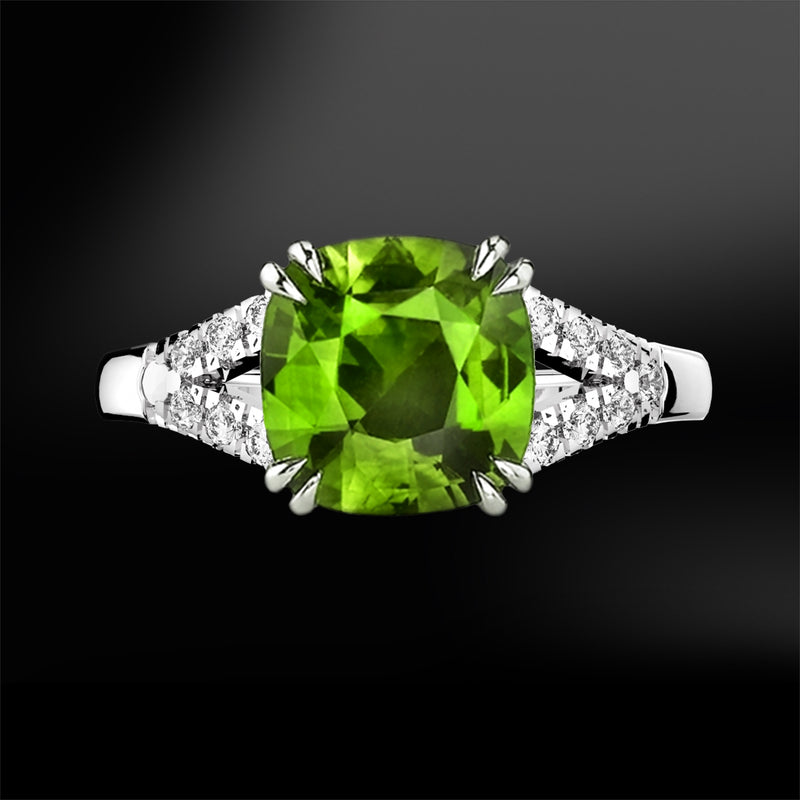 green peridot diamonds ring 